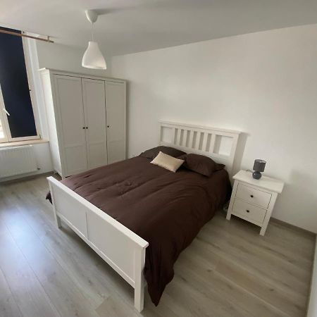Joli Appartement Avec Parking Gratuit Sur Place Givet Εξωτερικό φωτογραφία