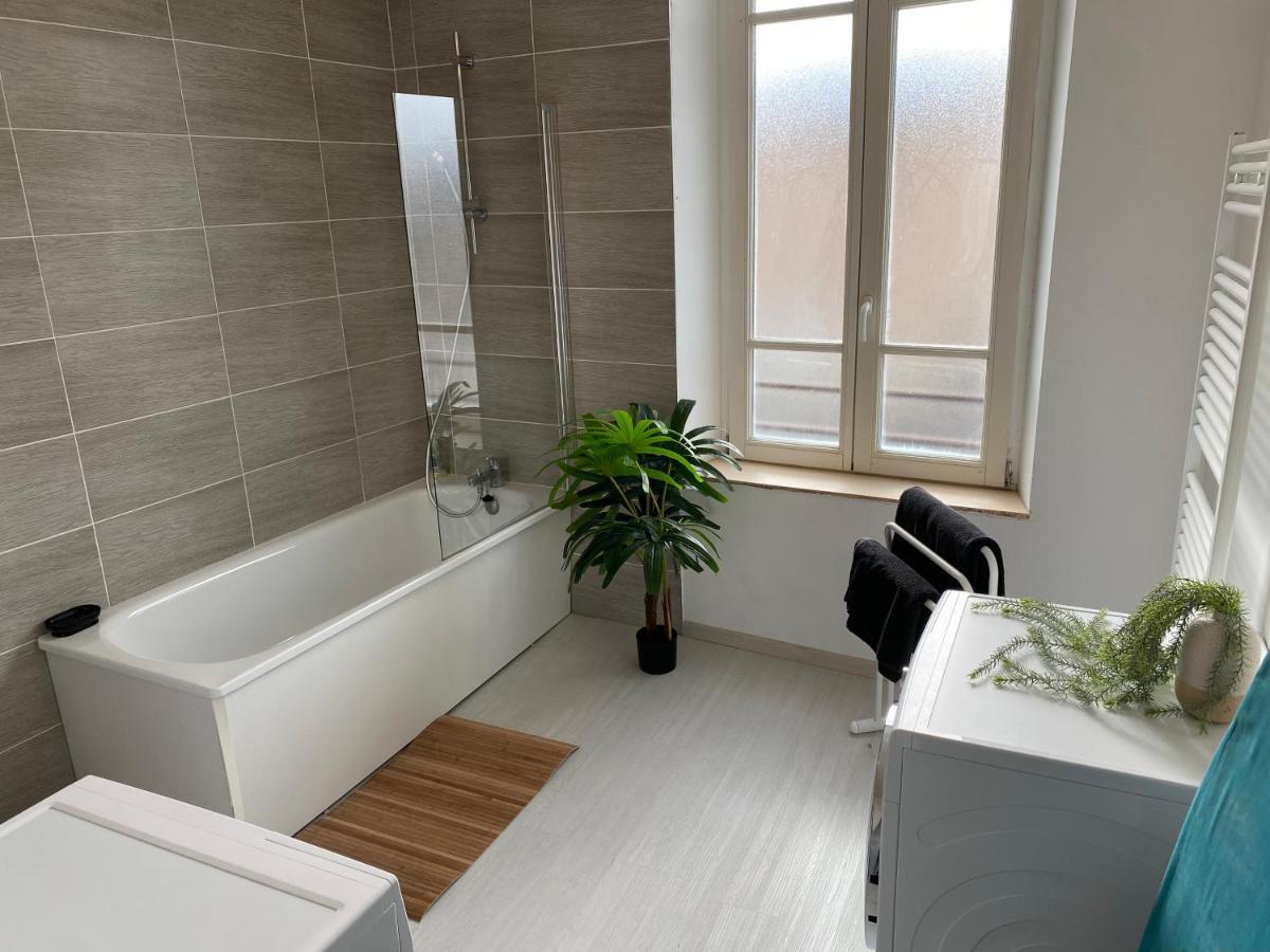 Joli Appartement Avec Parking Gratuit Sur Place Givet Εξωτερικό φωτογραφία
