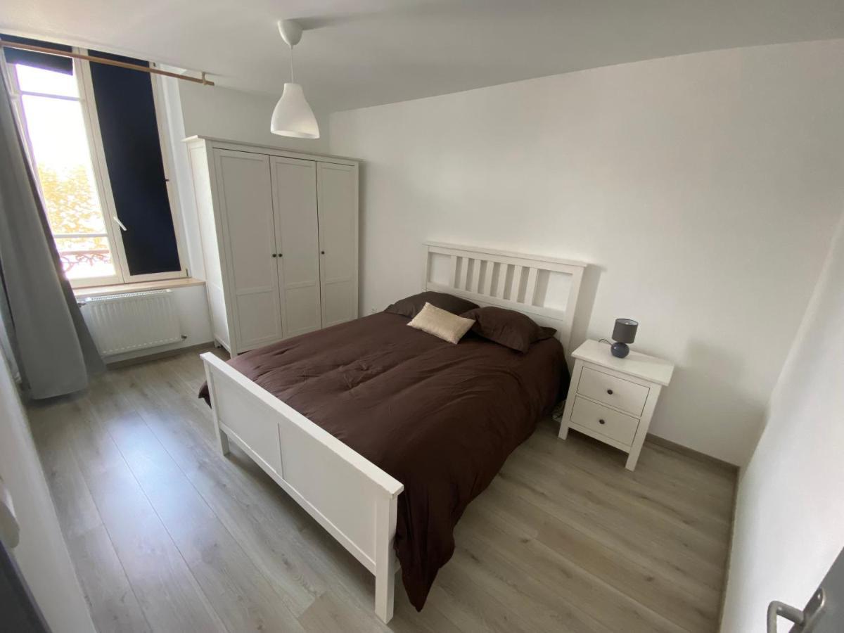 Joli Appartement Avec Parking Gratuit Sur Place Givet Εξωτερικό φωτογραφία