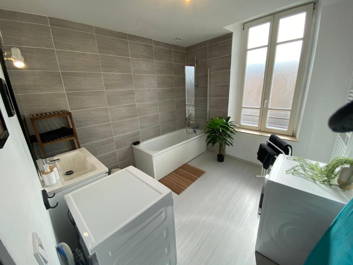 Joli Appartement Avec Parking Gratuit Sur Place Givet Εξωτερικό φωτογραφία